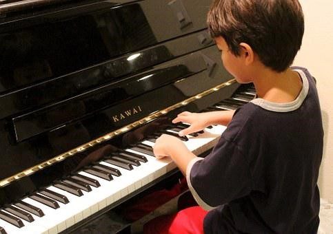 Comment s’organiser pour prendre des cours de piano à Montpellier ?